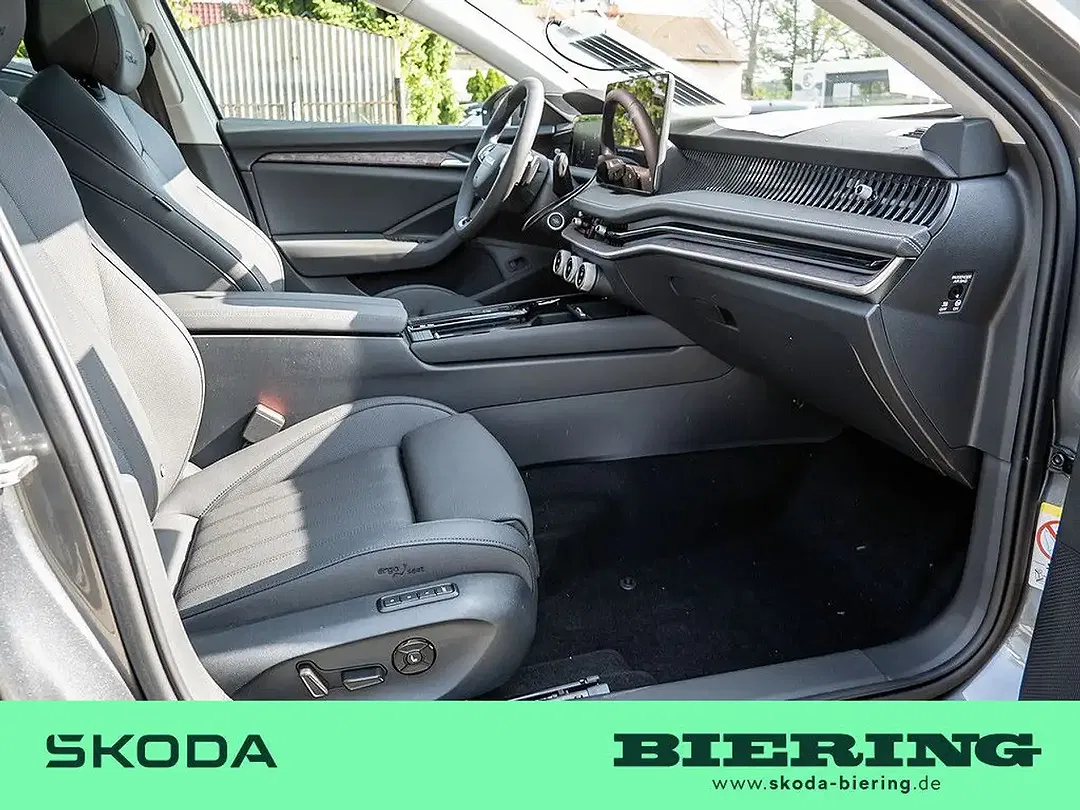 Skoda Superb - Thumbnail 2