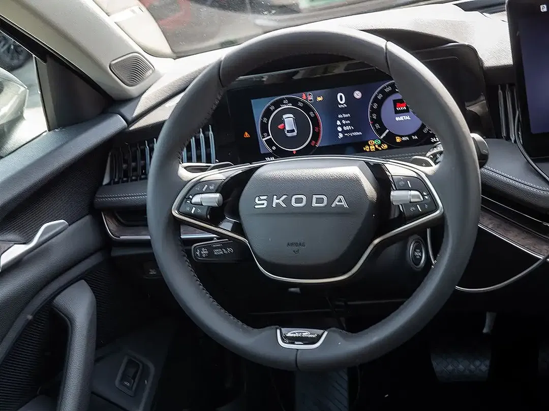 Skoda Superb - Thumbnail 7