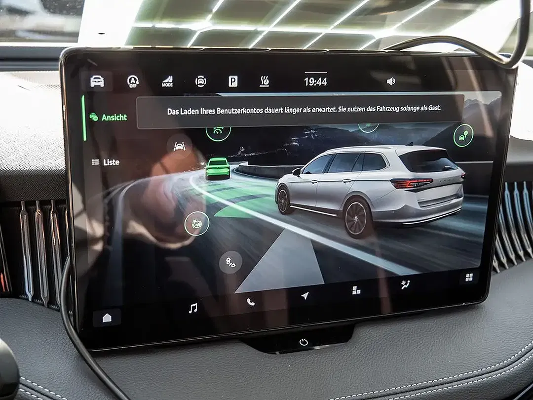 Skoda Superb - Thumbnail 9