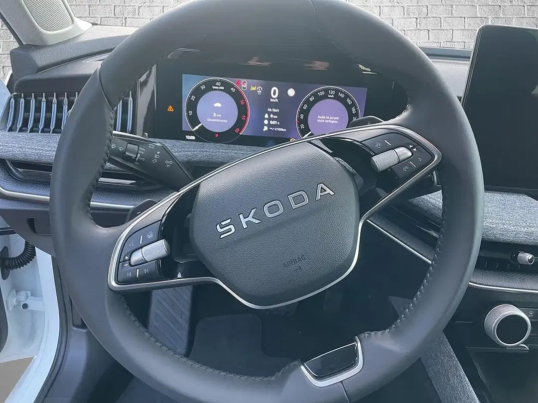 Skoda Superb - Thumbnail 10