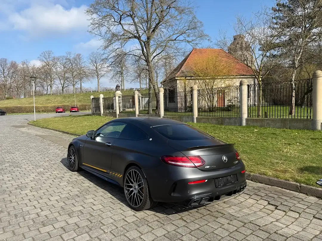 Mercedes-Benz C 63 AMG - Thumbnail 6