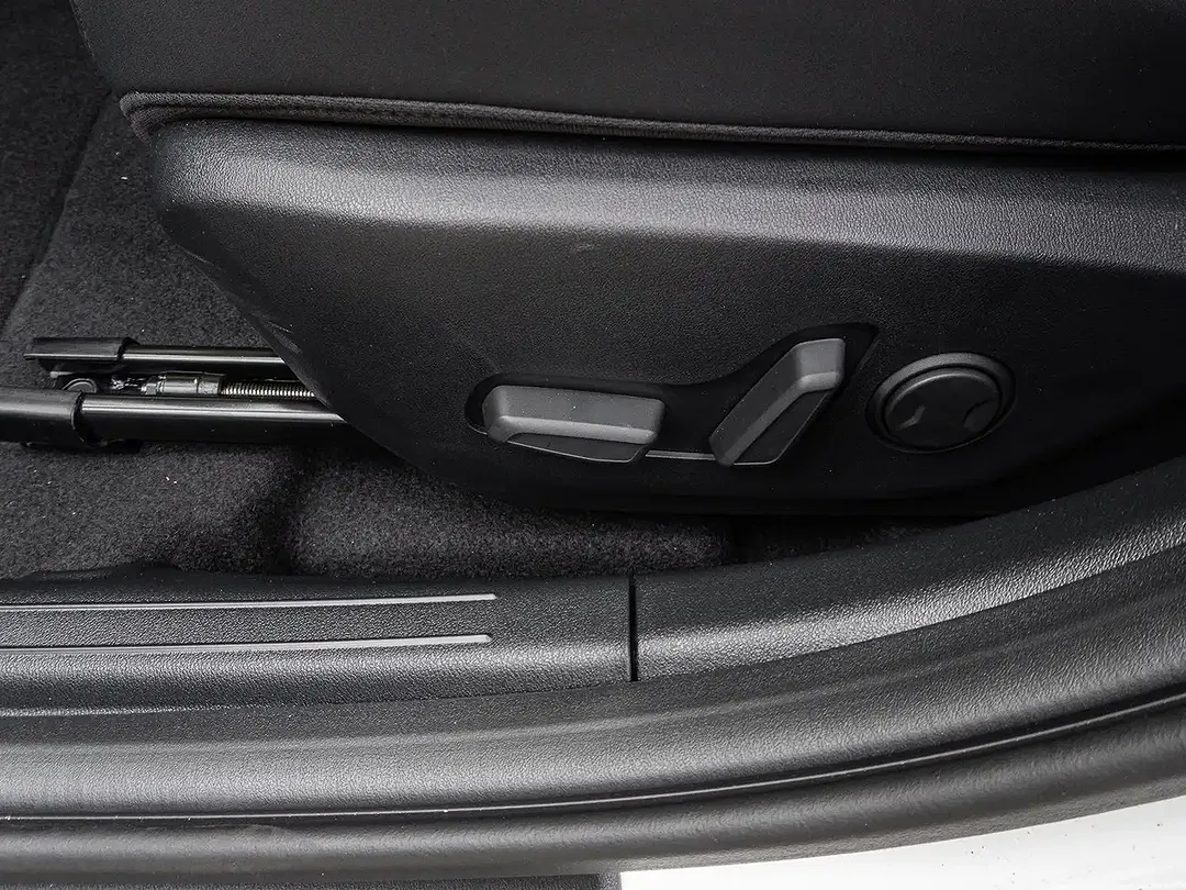 Kia K4 - Thumbnail 13