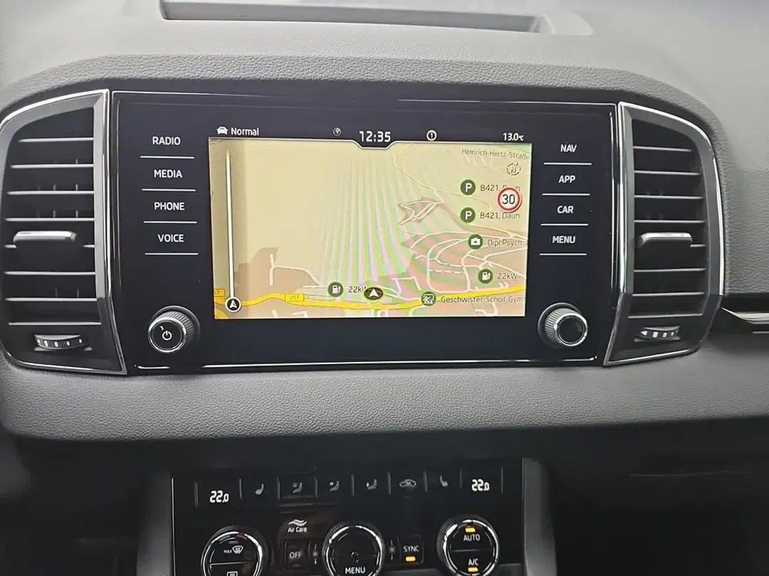 Skoda Karoq - Thumbnail 9