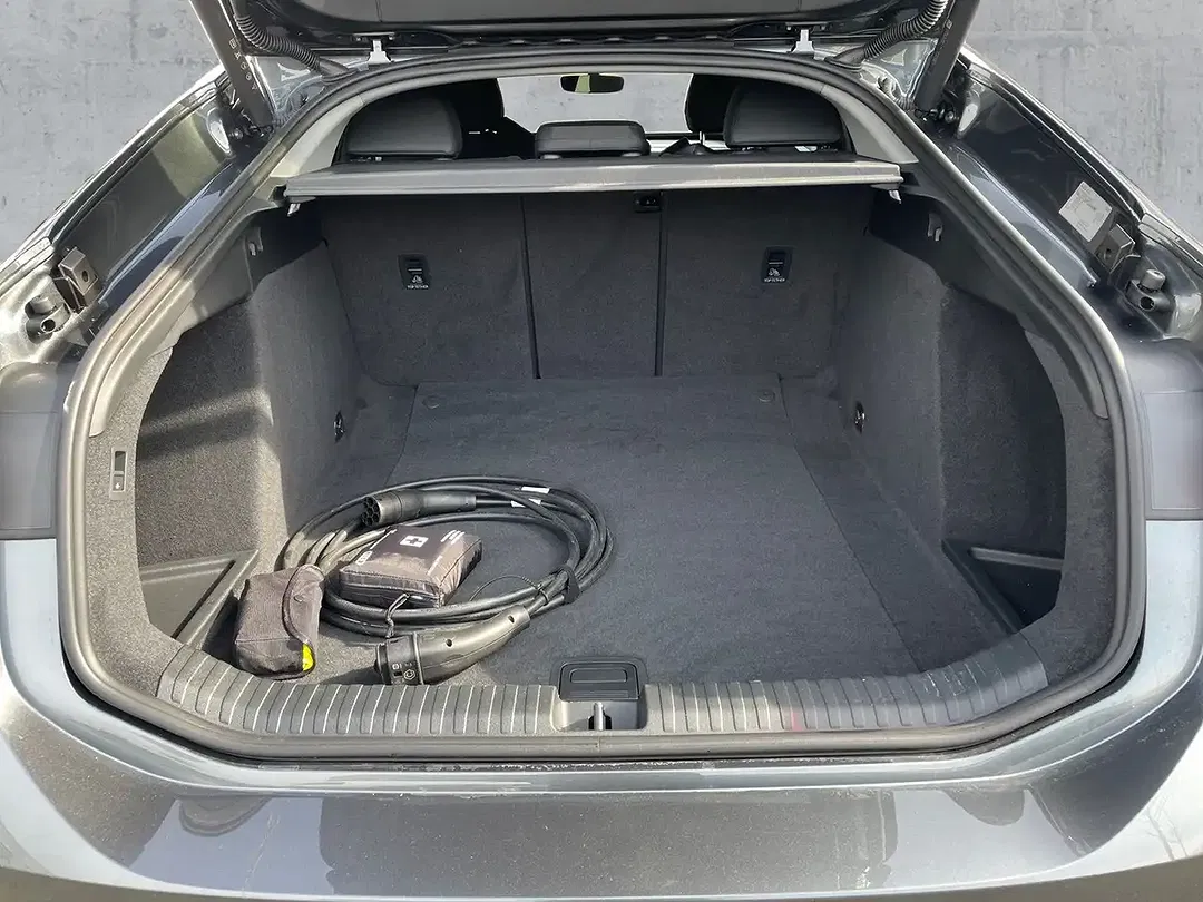 Audi A6 e-tron - Thumbnail 14