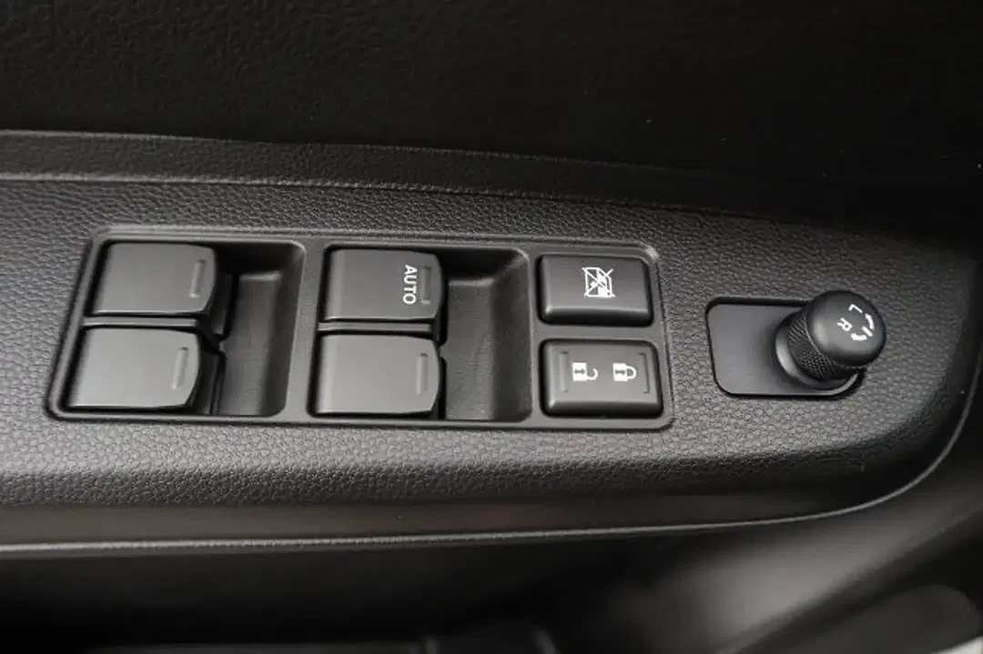 Suzuki Ignis - Thumbnail 9