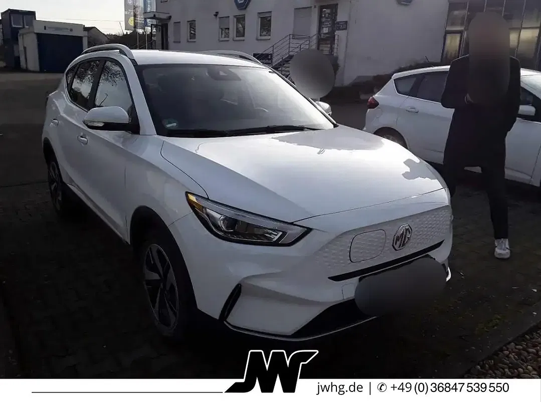 MG ZS - Thumbnail 2