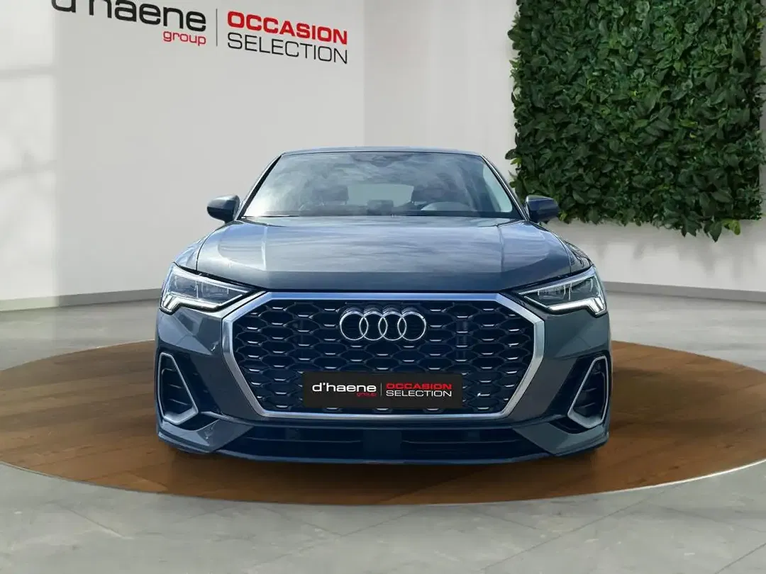 Audi Q3 - Thumbnail 2