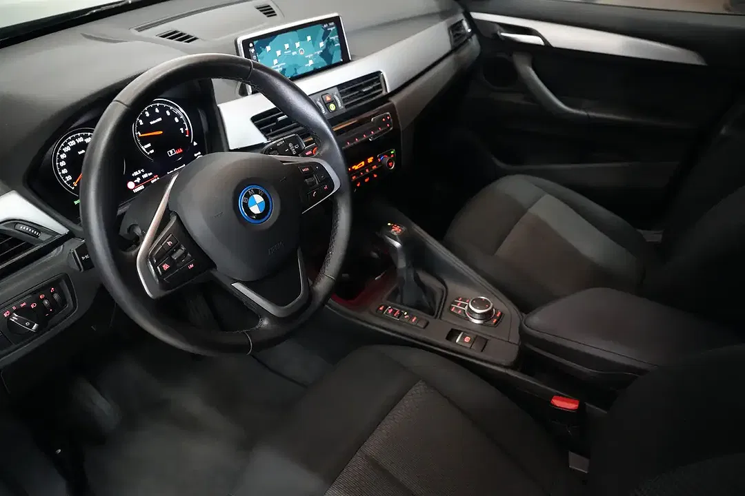 BMW X1 - Thumbnail 5
