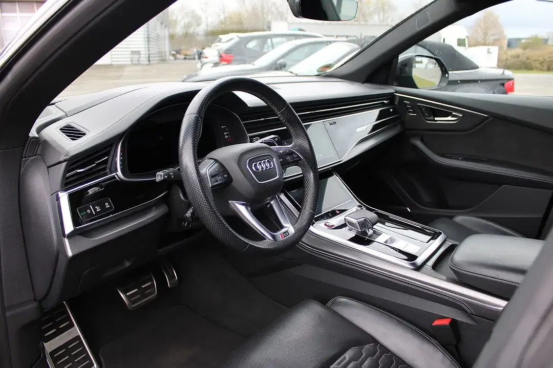 Audi RS Q8 - Thumbnail 14