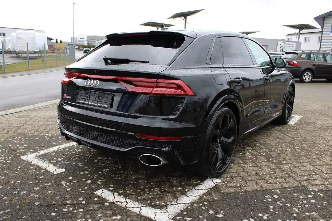 Audi RS Q8 - Thumbnail 5