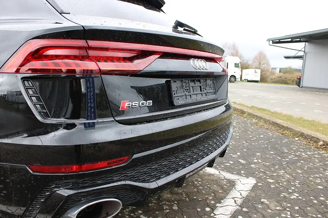 Audi RS Q8 - Thumbnail 9