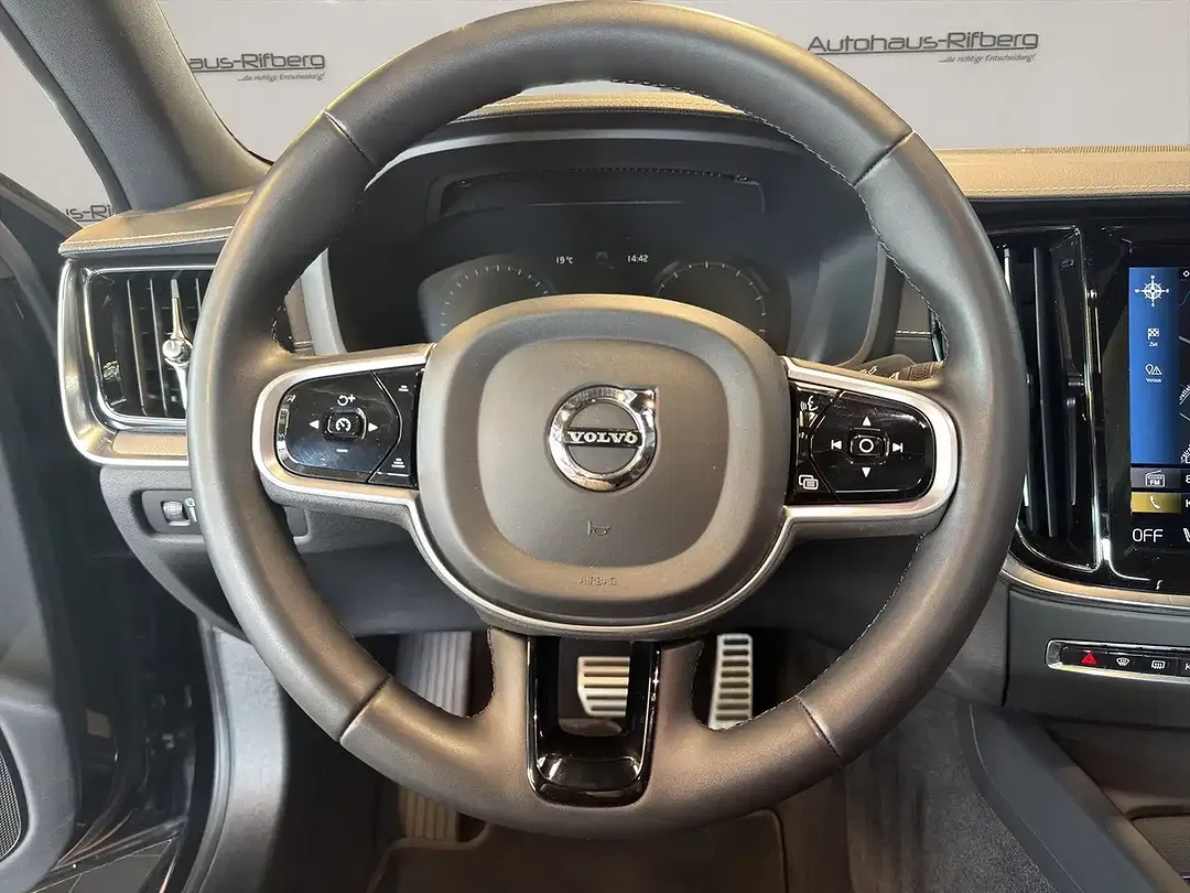 Volvo S60 - Thumbnail 7
