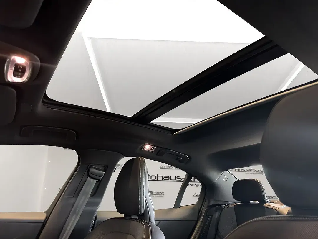 Volvo S60 - Thumbnail 8