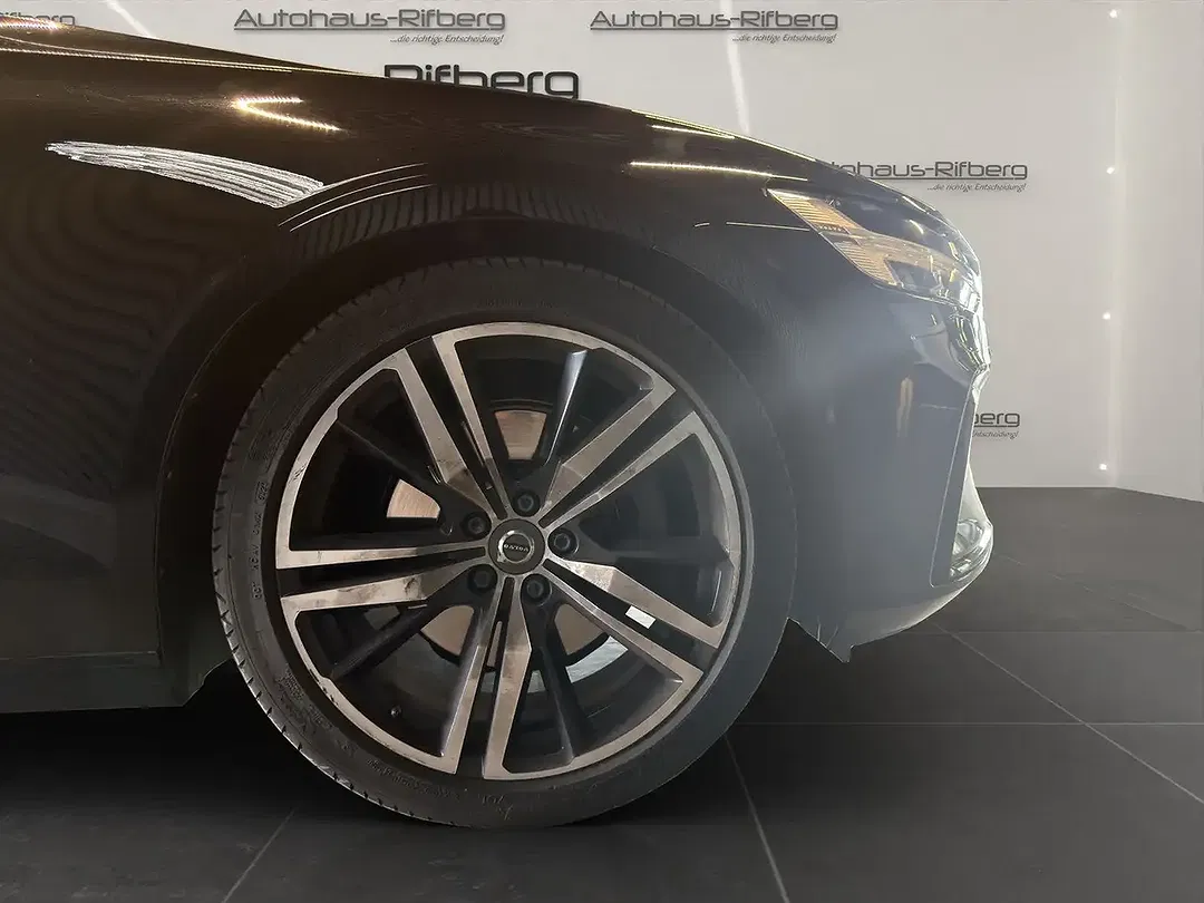 Volvo S60 - Thumbnail 4