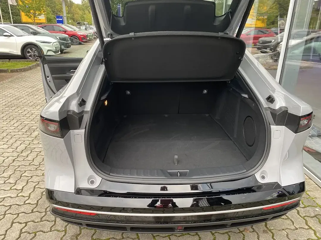 Mazda 6e - Thumbnail 5