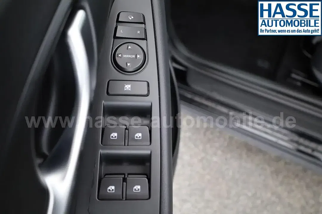 Hyundai i30 - Thumbnail 8