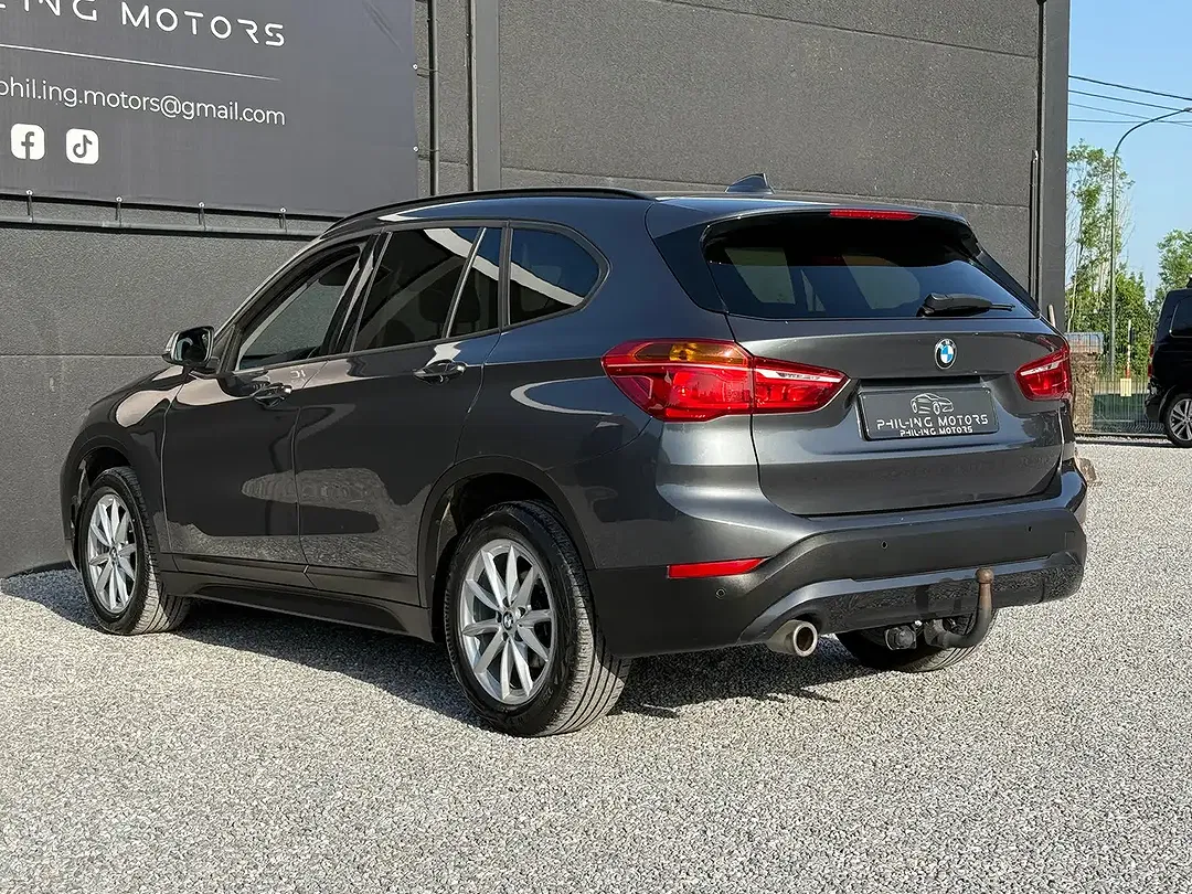 BMW X1 - Thumbnail 3