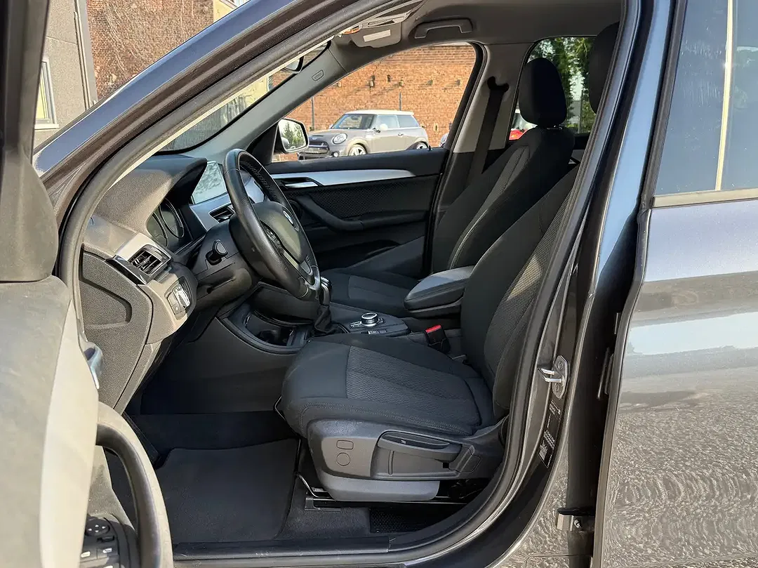 BMW X1 - Thumbnail 6
