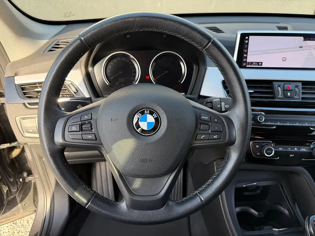 BMW X1 - Thumbnail 9