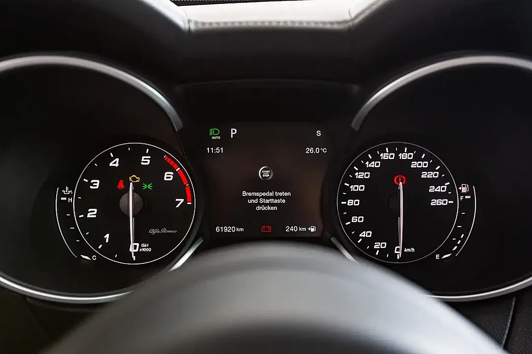 Alfa Romeo Stelvio - Thumbnail 8