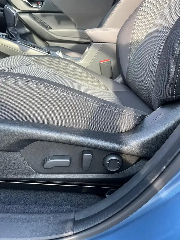 Subaru Crosstrek - Thumbnail 11