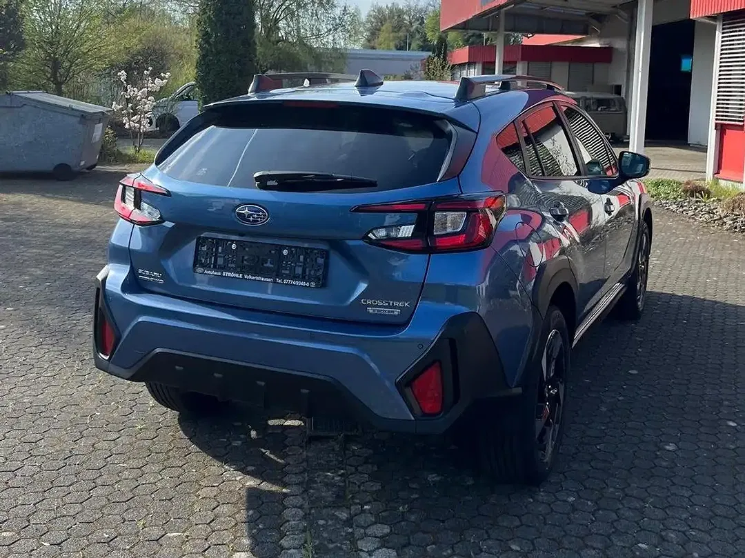 Subaru Crosstrek - Thumbnail 5