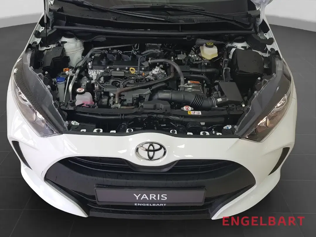 Toyota Yaris - Thumbnail 13