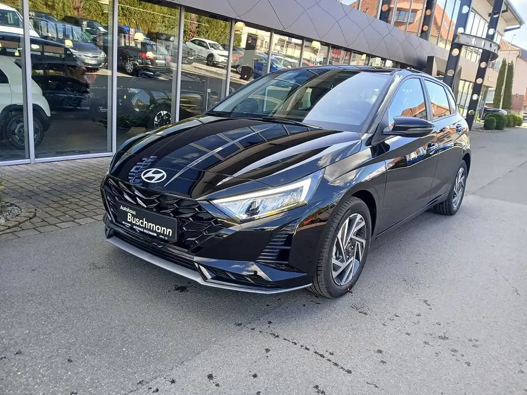 Hyundai i20 - Thumbnail 2