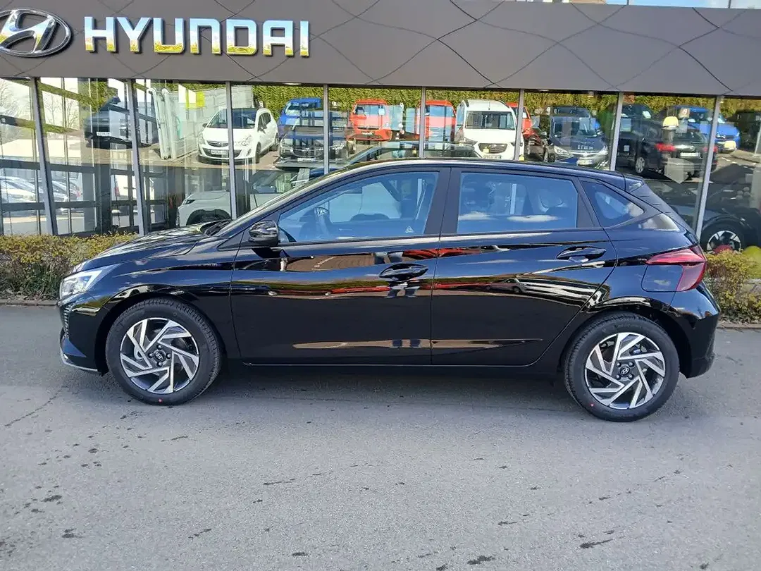 Hyundai i20 - Thumbnail 1
