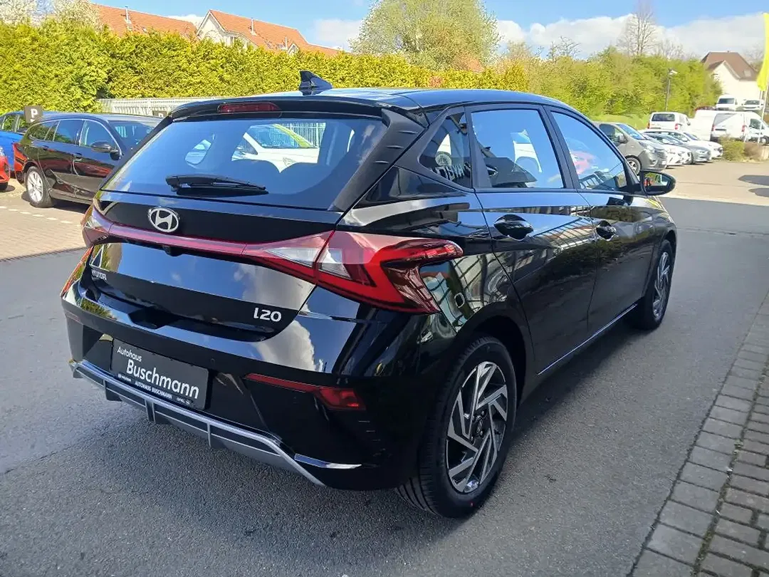 Hyundai i20 - Thumbnail 4