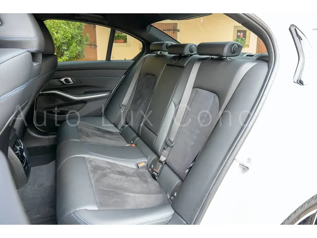 BMW 320 - Thumbnail 11