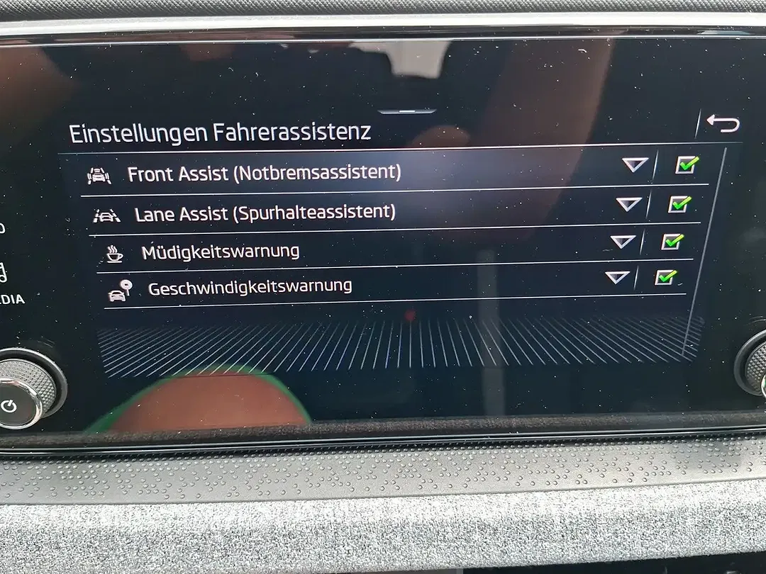 Skoda Kamiq - Thumbnail 24