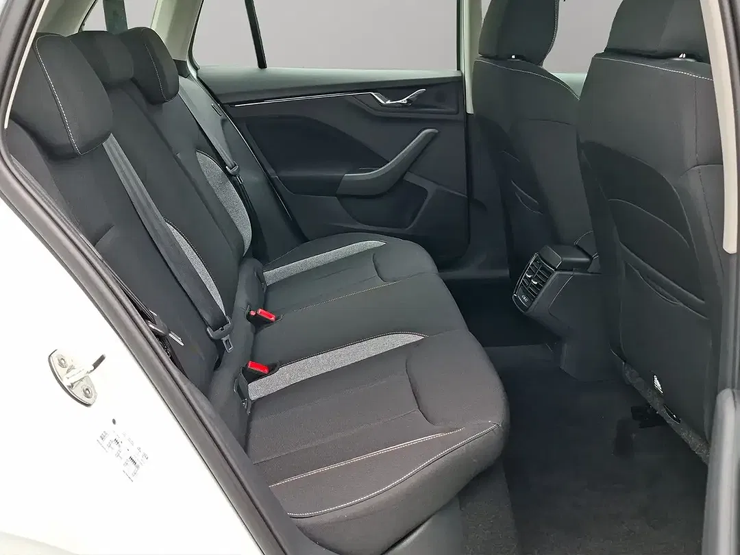 Skoda Kamiq - Thumbnail 29