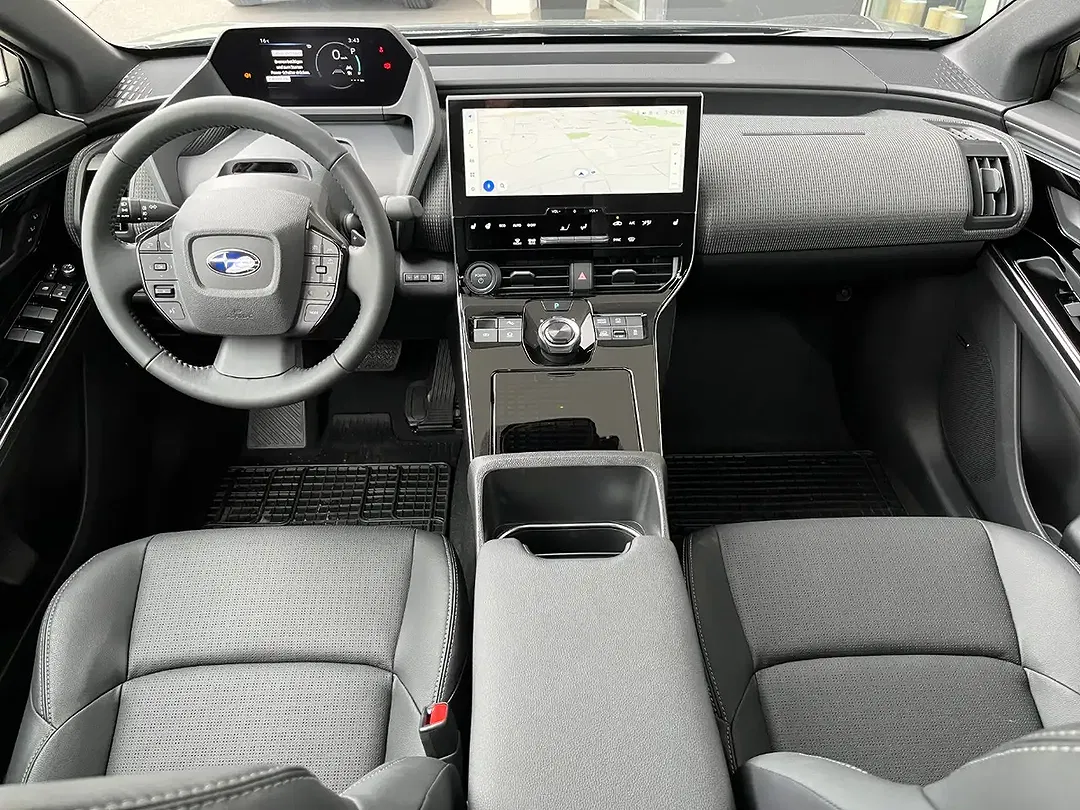 Subaru Solterra - Thumbnail 7