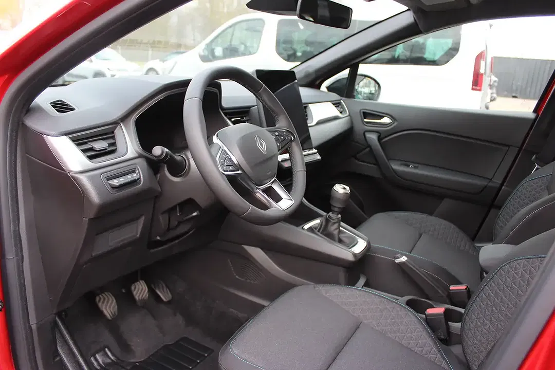 Renault Captur - Thumbnail 13