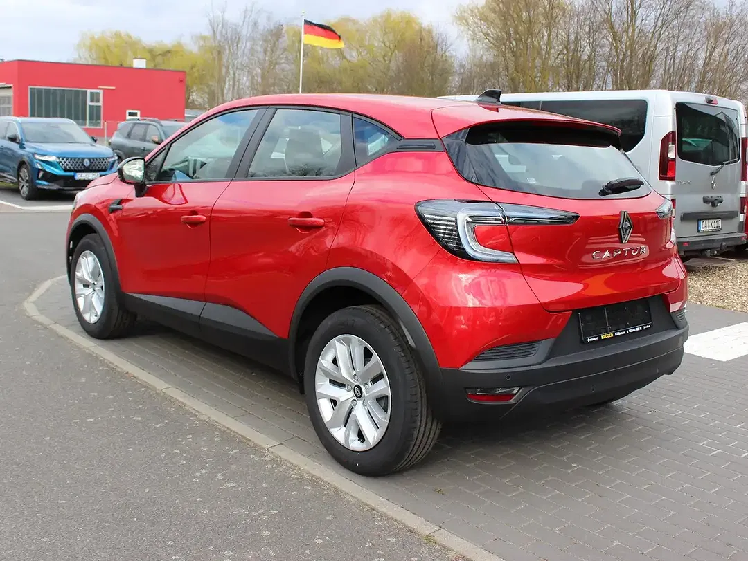 Renault Captur - Thumbnail 4