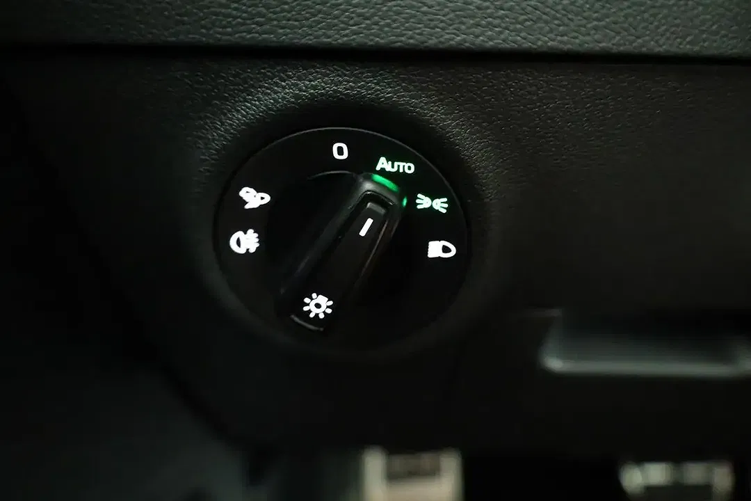 Skoda Karoq - Thumbnail 9