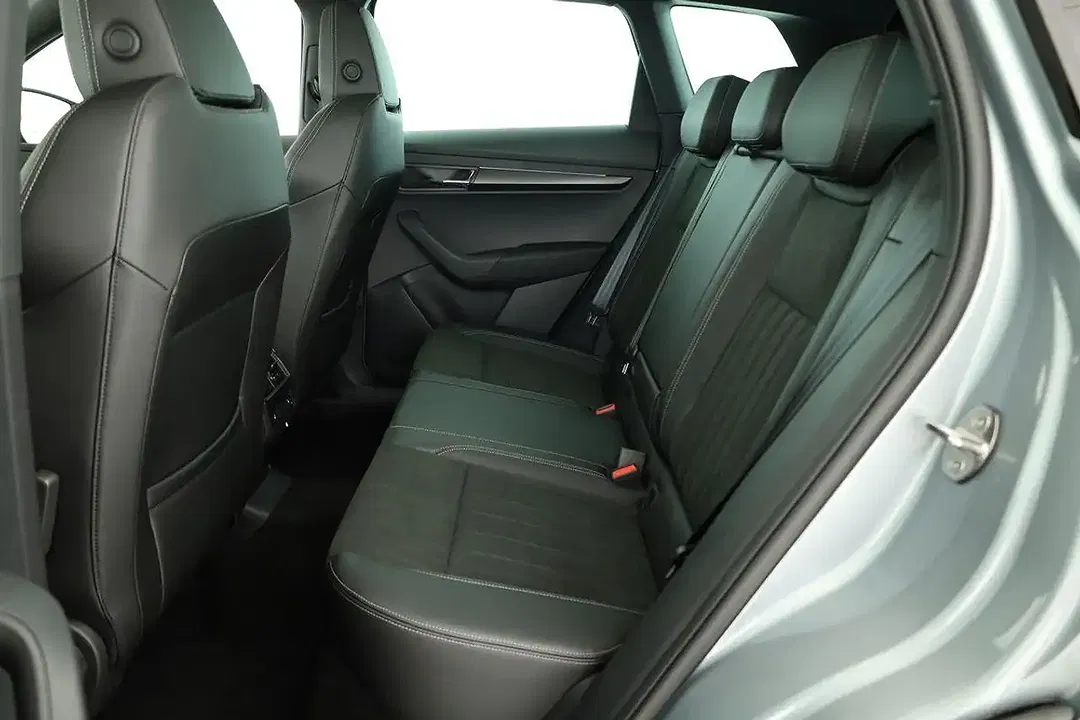 Skoda Karoq - Thumbnail 12