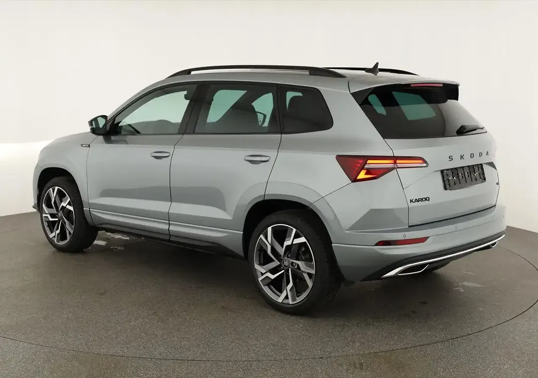 Skoda Karoq - Thumbnail 4