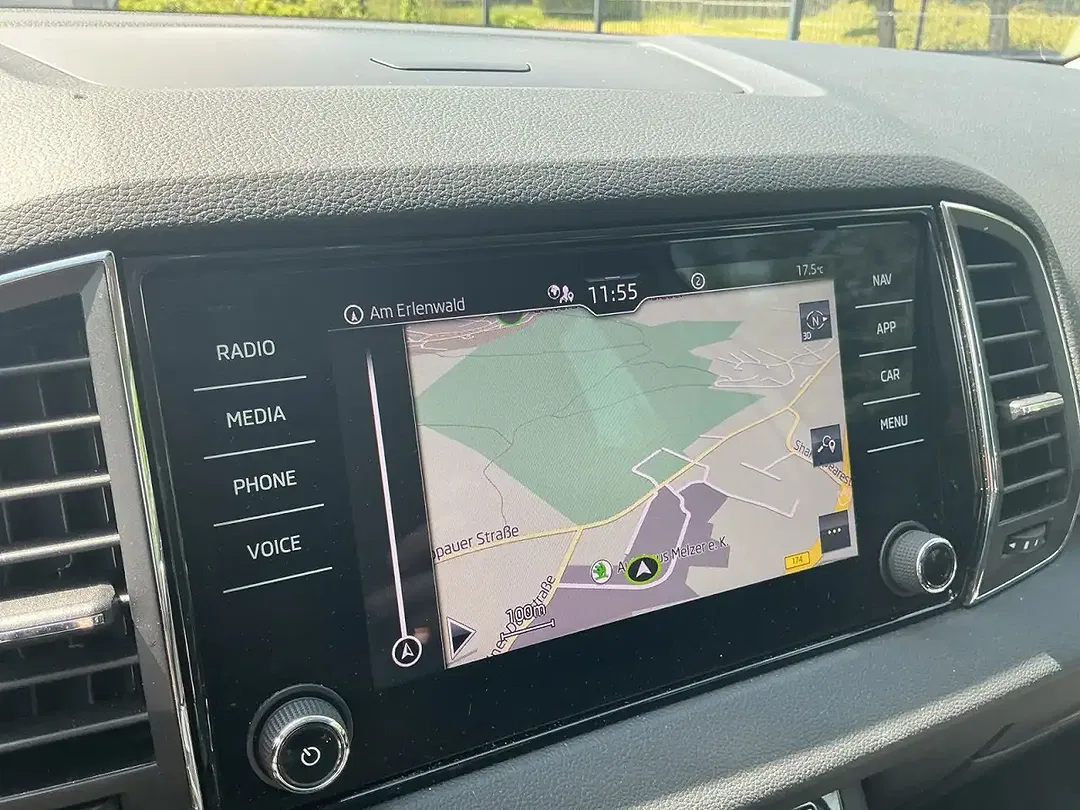 Skoda Karoq - Thumbnail 13