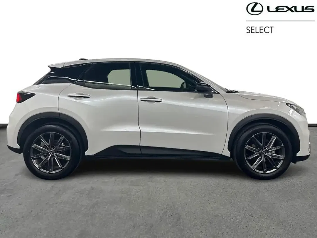 Lexus LBX - Thumbnail 14