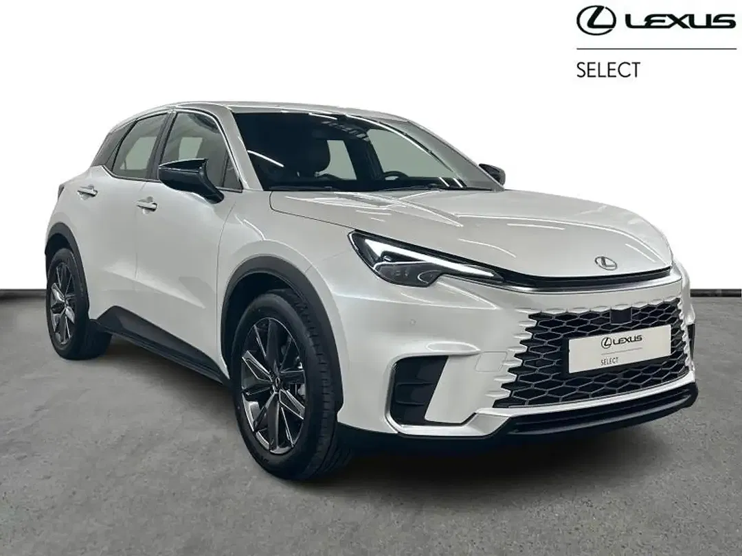 Lexus LBX - Thumbnail 16