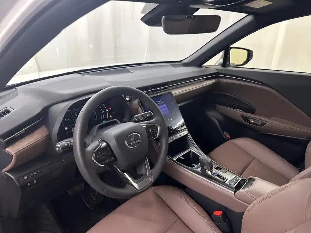 Lexus LBX - Thumbnail 18