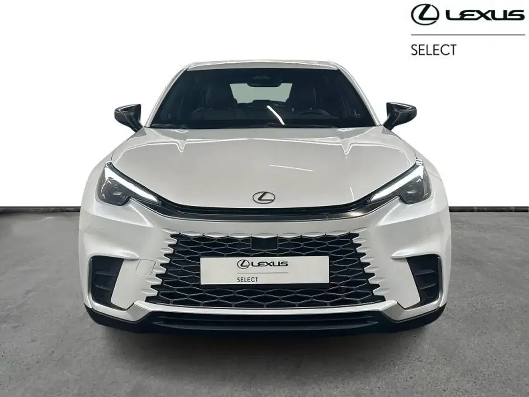 Lexus LBX - Thumbnail 5