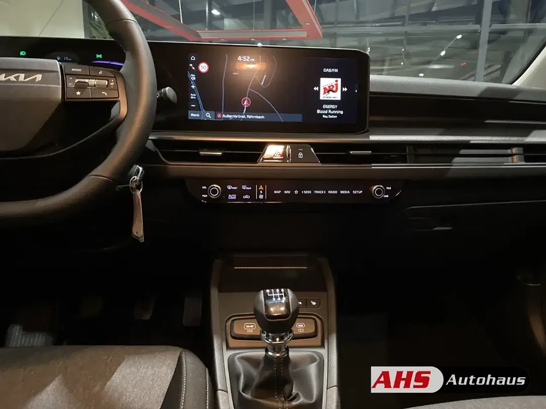 Kia Stonic - Thumbnail 12