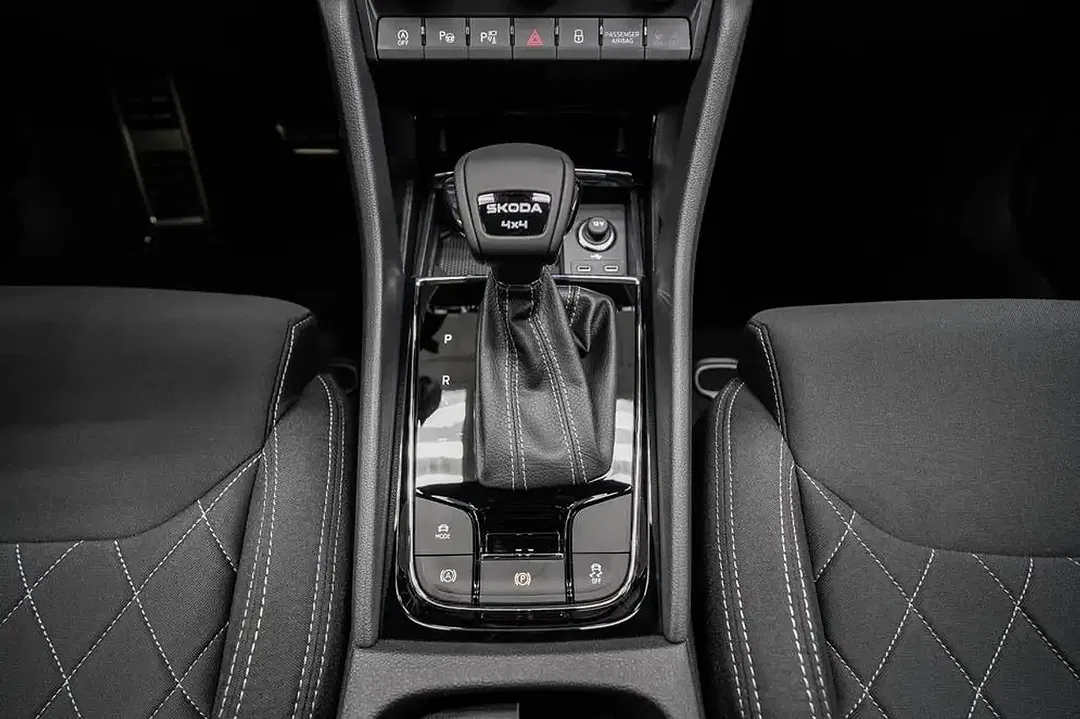 Skoda Karoq - Thumbnail 11