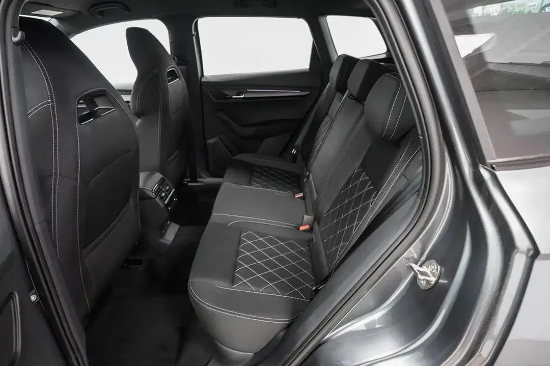 Skoda Karoq - Thumbnail 15