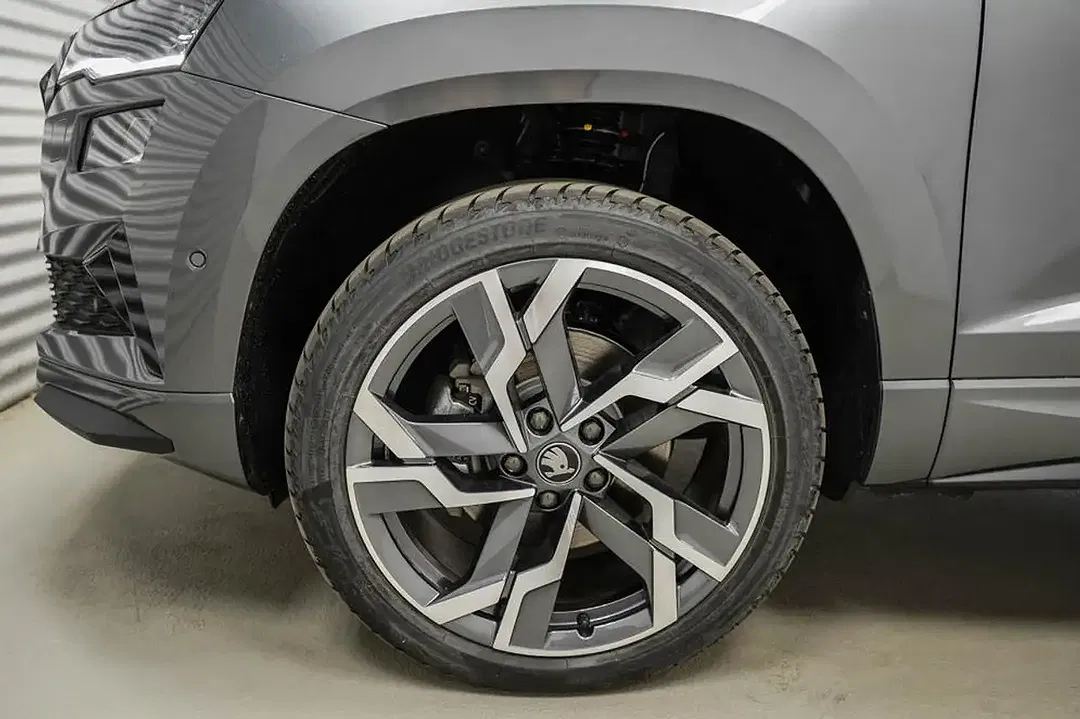 Skoda Karoq - Thumbnail 5