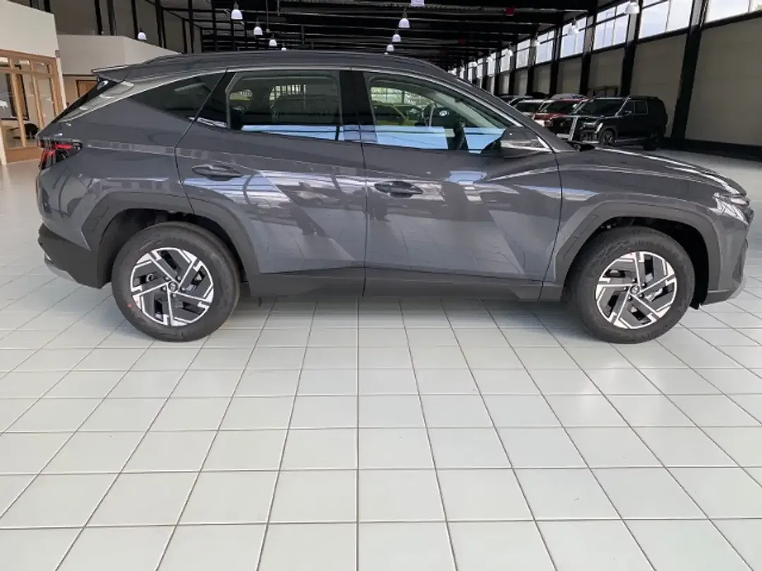 Hyundai TUCSON - Thumbnail 4