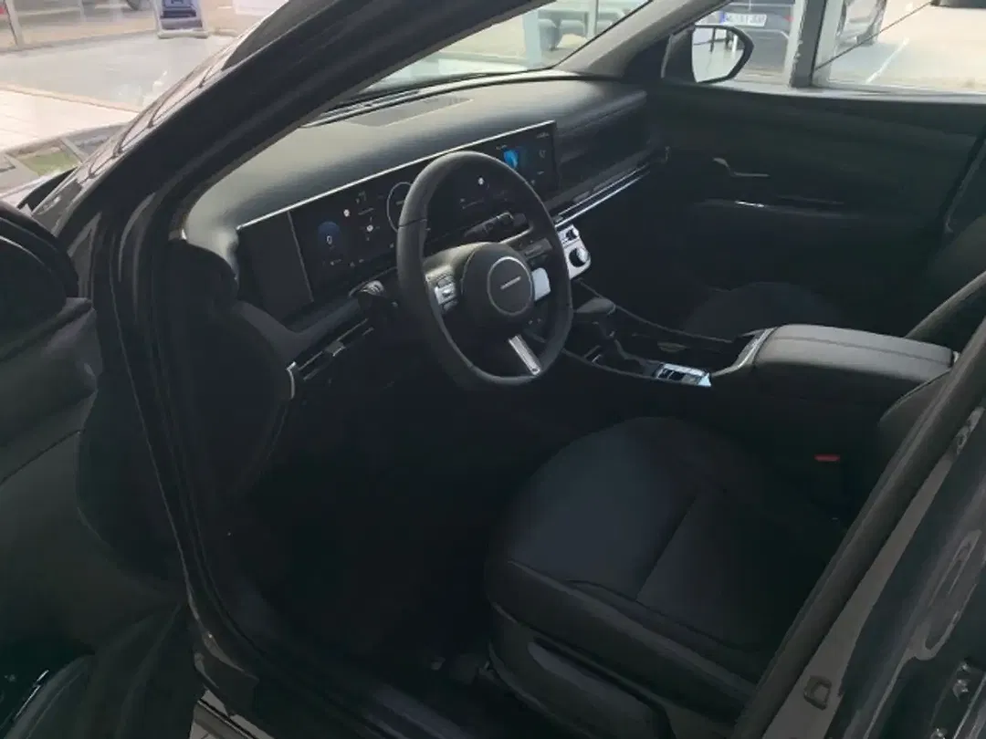 Hyundai TUCSON - Thumbnail 8